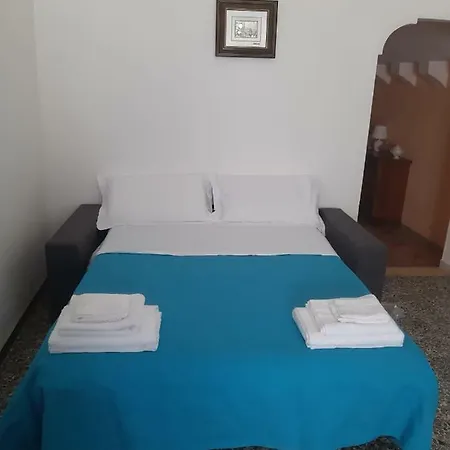 Casa Vacanza “le Querce” * أوريا